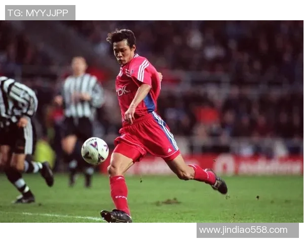 最会秀的足球明星们在绿茵场上的华丽瞬间与精彩表现 最会秀的足球明星们在绿茵场上的华丽瞬间与精彩表现