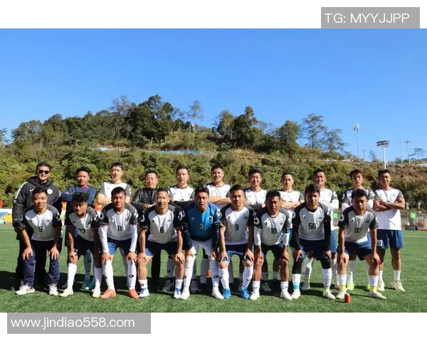 重庆足球队的崛起之路：从青涩到成熟的大师赛特别报道